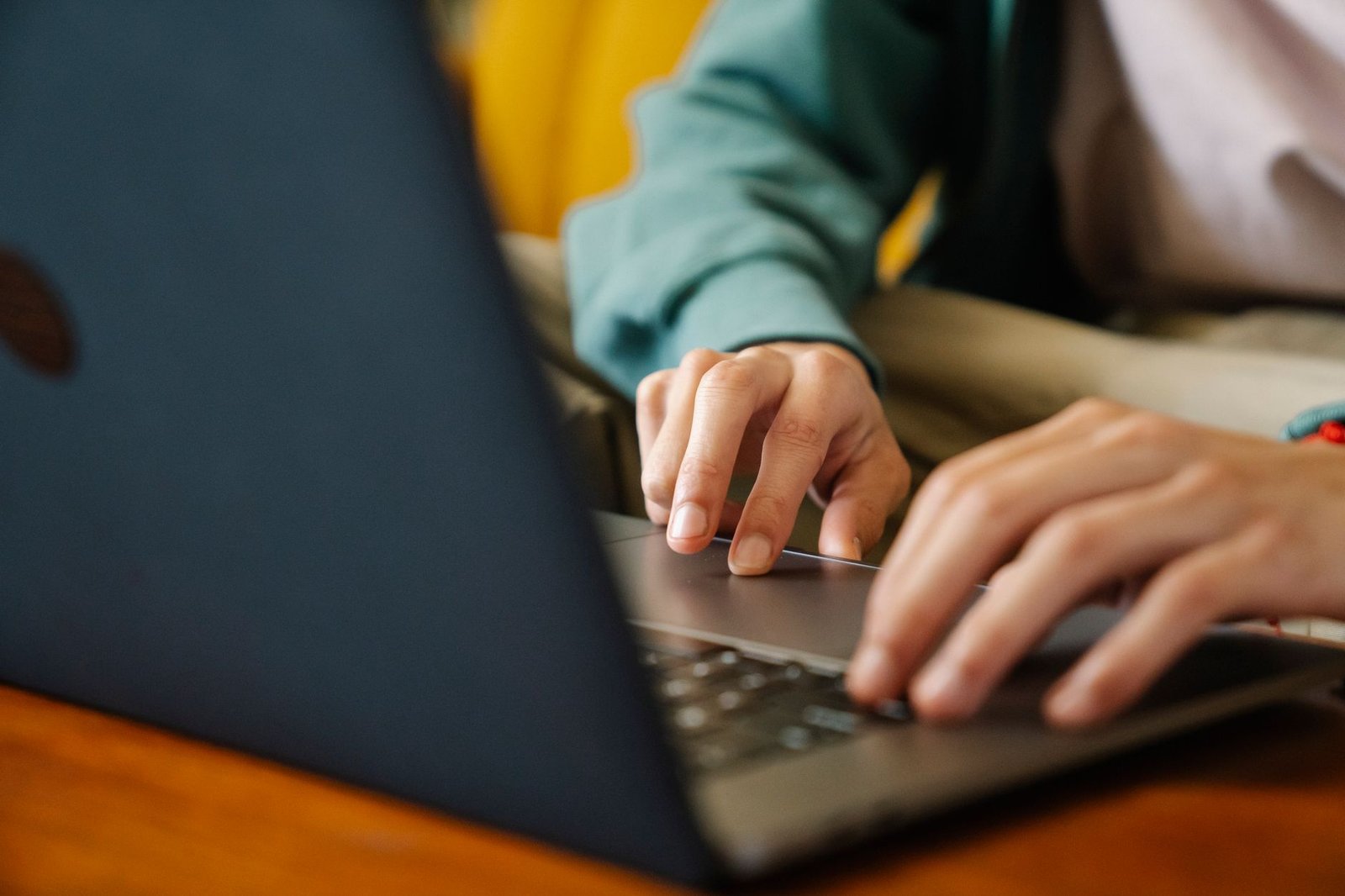 Writing better AI prompts on a laptop