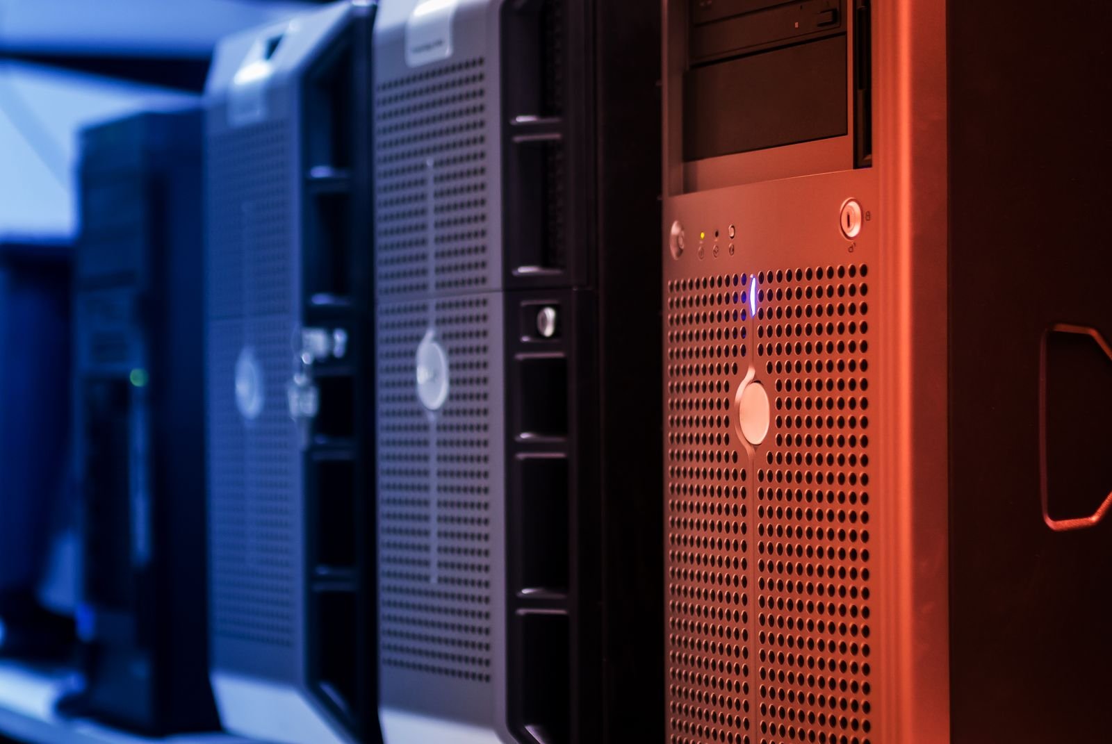 GPU server hardware required to self-host the Kimi K3 open-weight model
